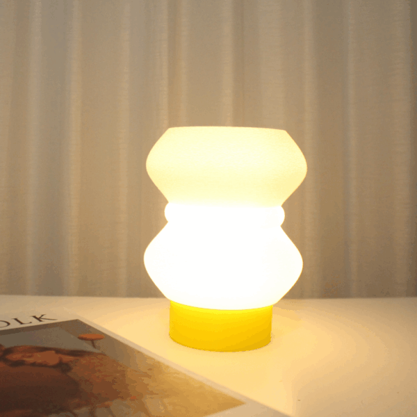 Lunite Flux Table Lamp - Image 2